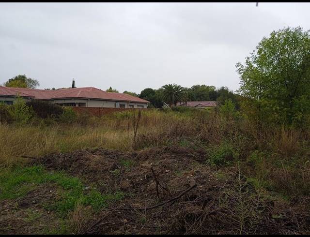 LAND FOR SALE IN LA HOFF